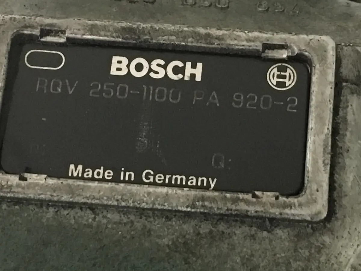 BOSCH FUEL PUMP 0401846760 USED - Picture 3