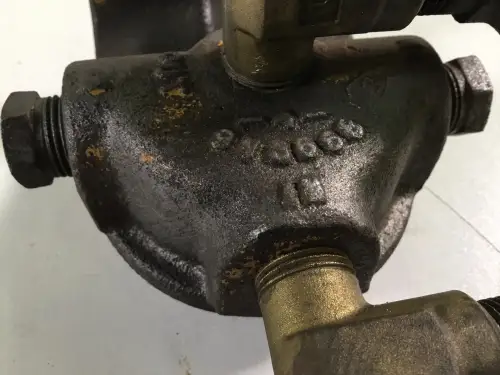 COUVERCLE DE FILTRE À EAU CATERPILLAR 9N3668 UTILISÉ - Miniature 2