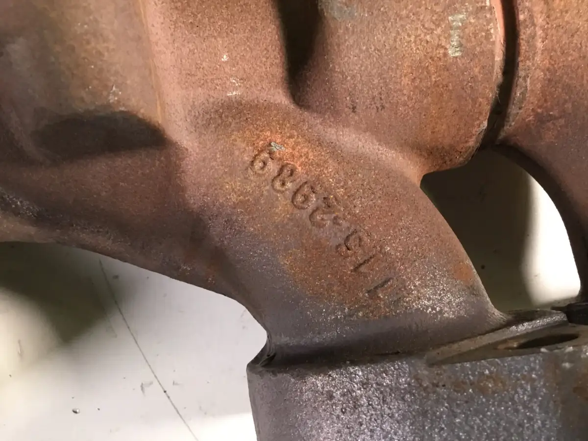CATERPILLAR EXHAUST MANIFOLD 1152989 USED - Picture 2