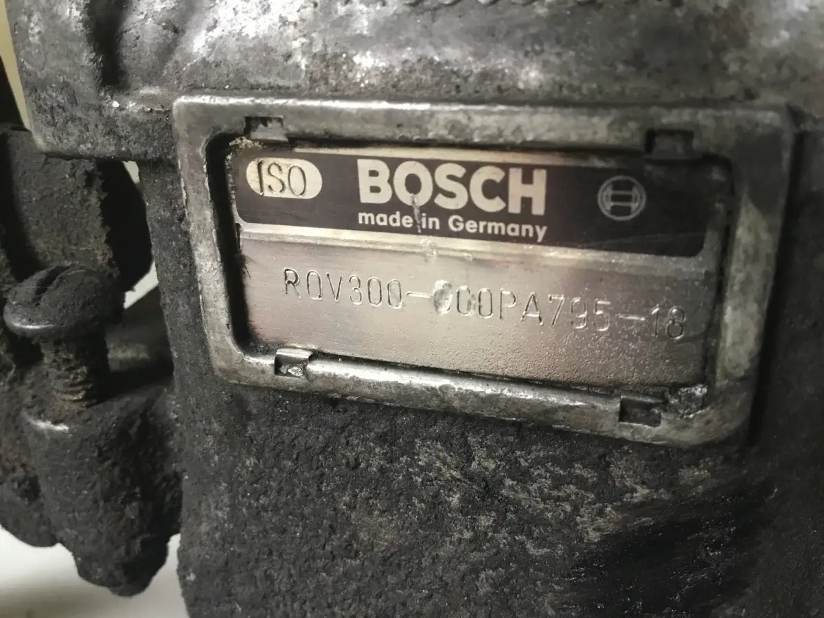 BOSCH RQV REGULATOR FUEL PUMP 0421814059 USED - Picture 2