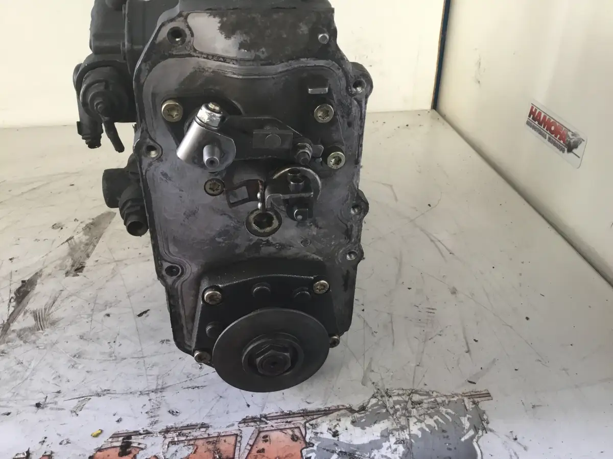 BOMBA DE COMBUSTIBLE BOSCH 0402696033 USADA - Imagen 2
