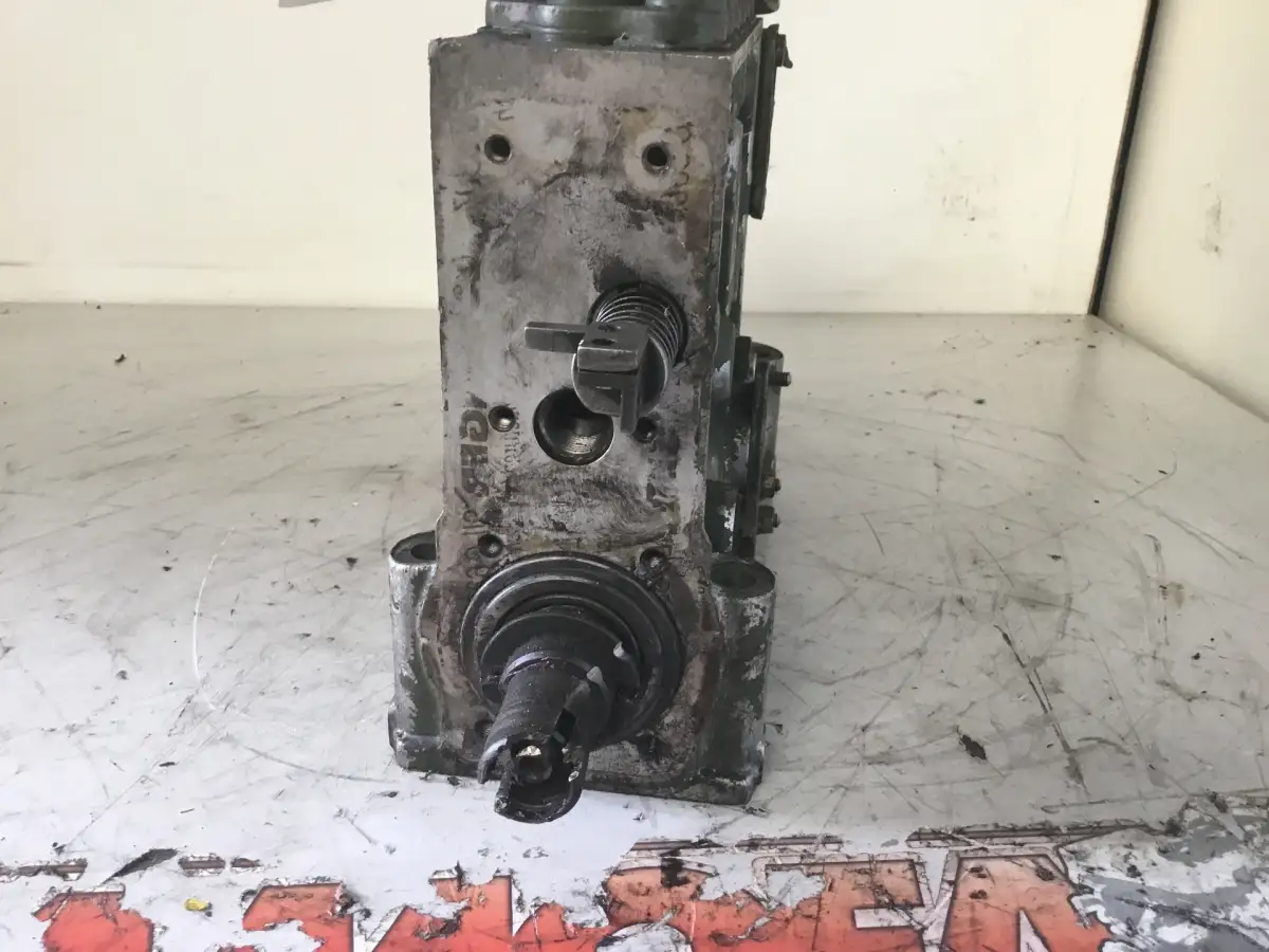 BOMBA DE COMBUSTIBLE BOSCH 0401846553 USADA - Imagen 2
