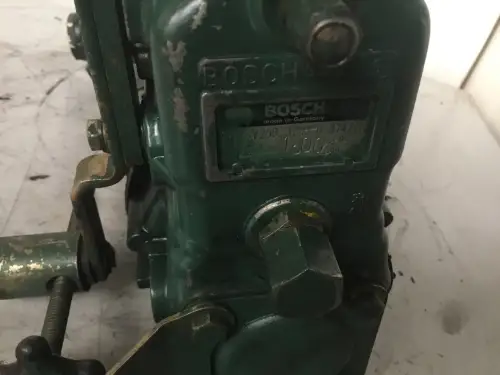 BOSCH FUEL PUMP 0401876272 USED - Thumb image 3