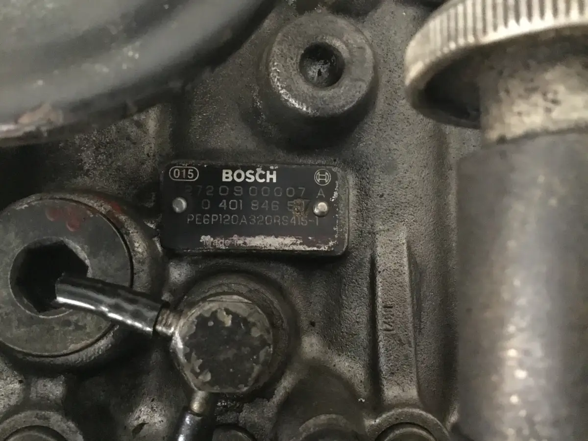 BOSCH FUEL PUMP 0401846537 USED - Picture 4