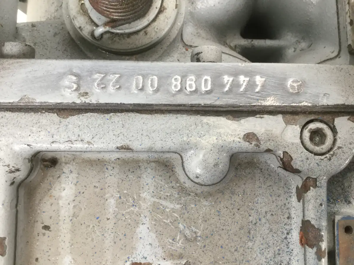 MERCEDES 4440980022 USADO - Imagen 2