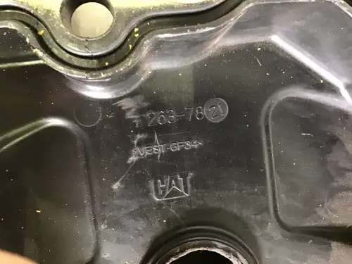 CATERPILLAR ROCKER COVER 2637821 USED - Thumb image 2