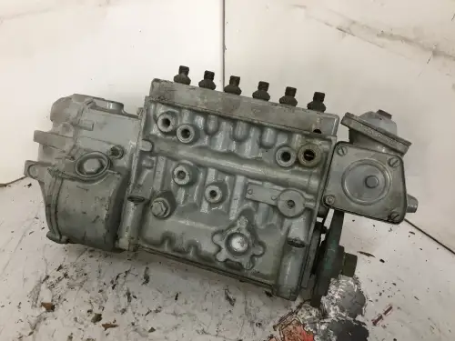 BOSCH FUEL PUMP 0401846303 USED - Thumb image 1