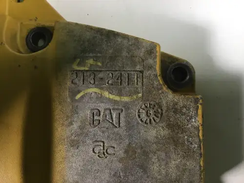 CATERPILLAR ÖLWANNENDECKEL 2132411 GEBRAUCHT – Vorschaubild 2