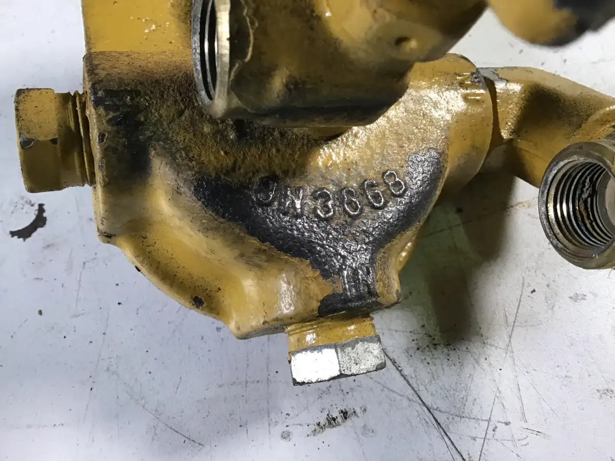 CATERPILLAR WATER FILTER HOUSING 9N3668 USED - Picture 2