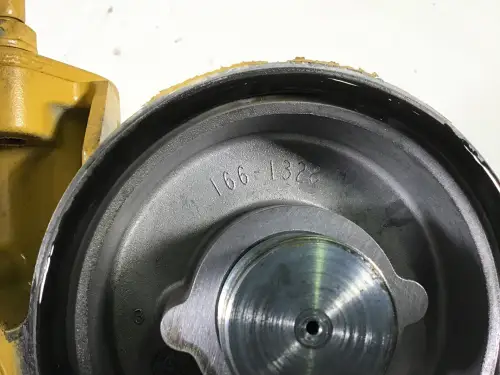 CATERPILLAR OIL FILTER HOUSING 1661328 USED - Thumb image 2