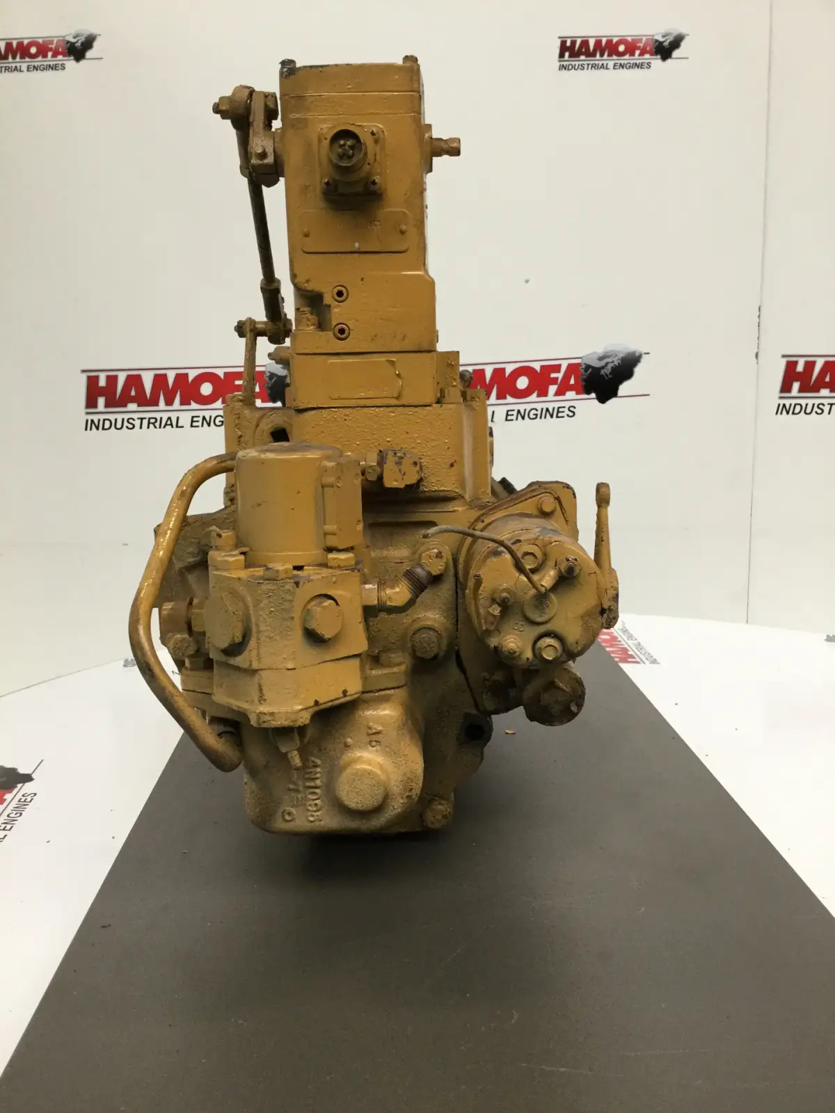 CATERPILLAR FUEL PUMP HOUSING 8N2896 USED - Picture 3