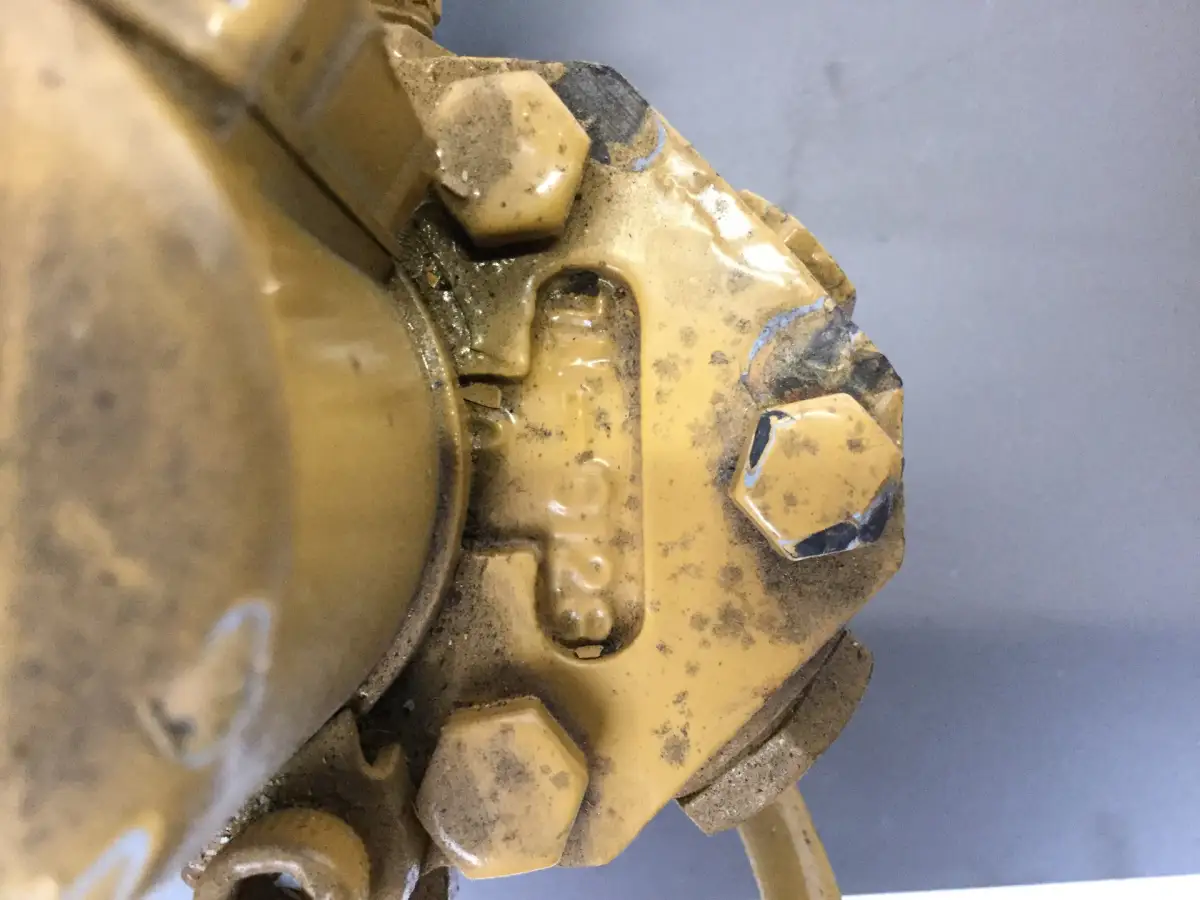 CATERPILLAR CARCASSE DE BOMBE DE COMBUSTIBLE 8N2896 D'OCCASION - Image 4