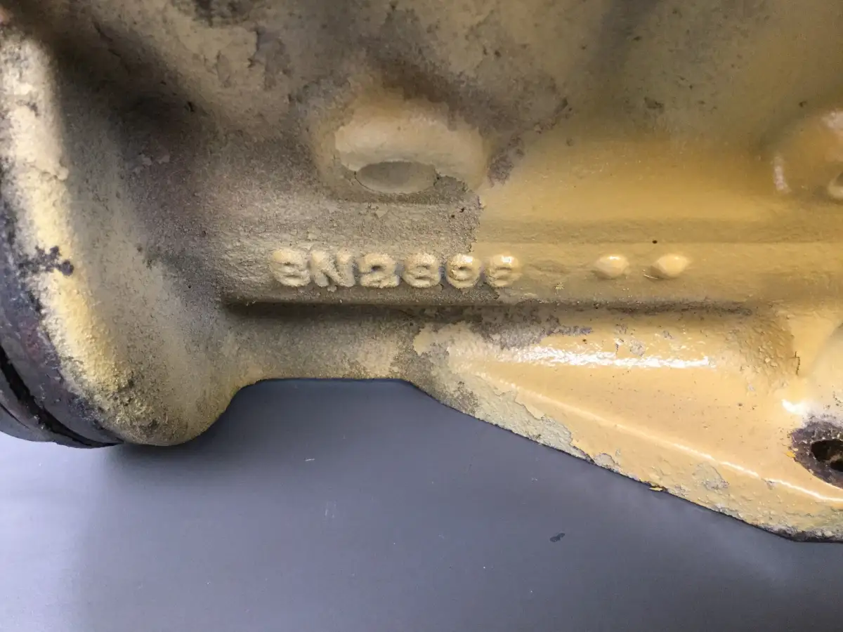 CATERPILLAR FUEL PUMP HOUSING 8N2896 USED - Picture 5