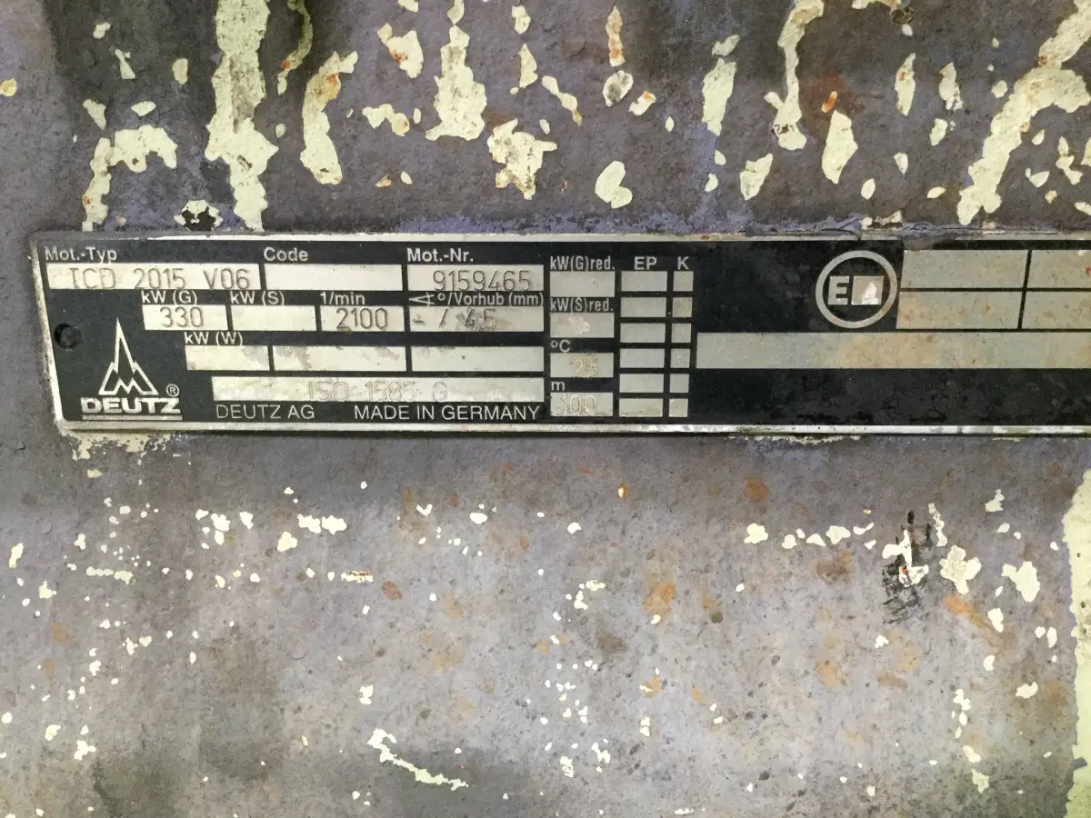 DEUTZ 04262776R USADO - Imagen 2