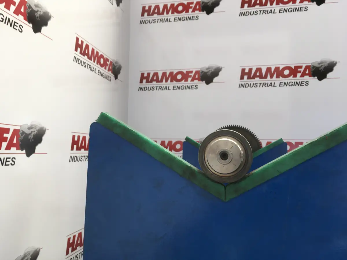 ÁRBOL DE LEVAS DEUTZ 04513682 USADO - Imagen 2