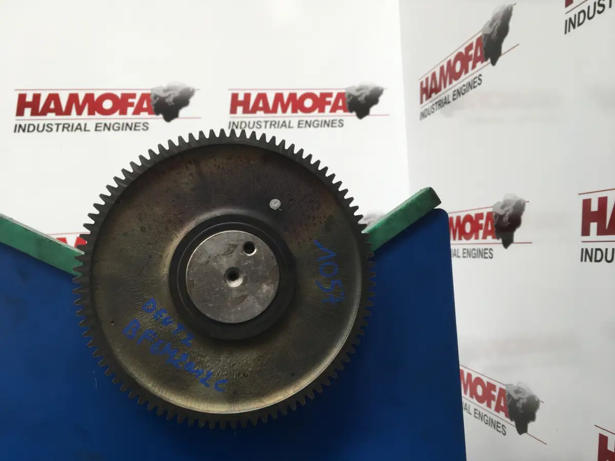 ÁRBOL DE LEVAS DEUTZ 04513682 USADO - Imagen 3