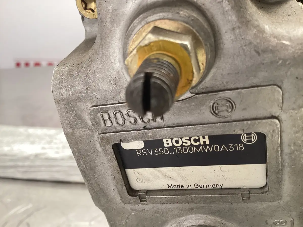 BOMBA DE COMBUSTIBLE BOSCH 0403476037 USADA - Imagen 2