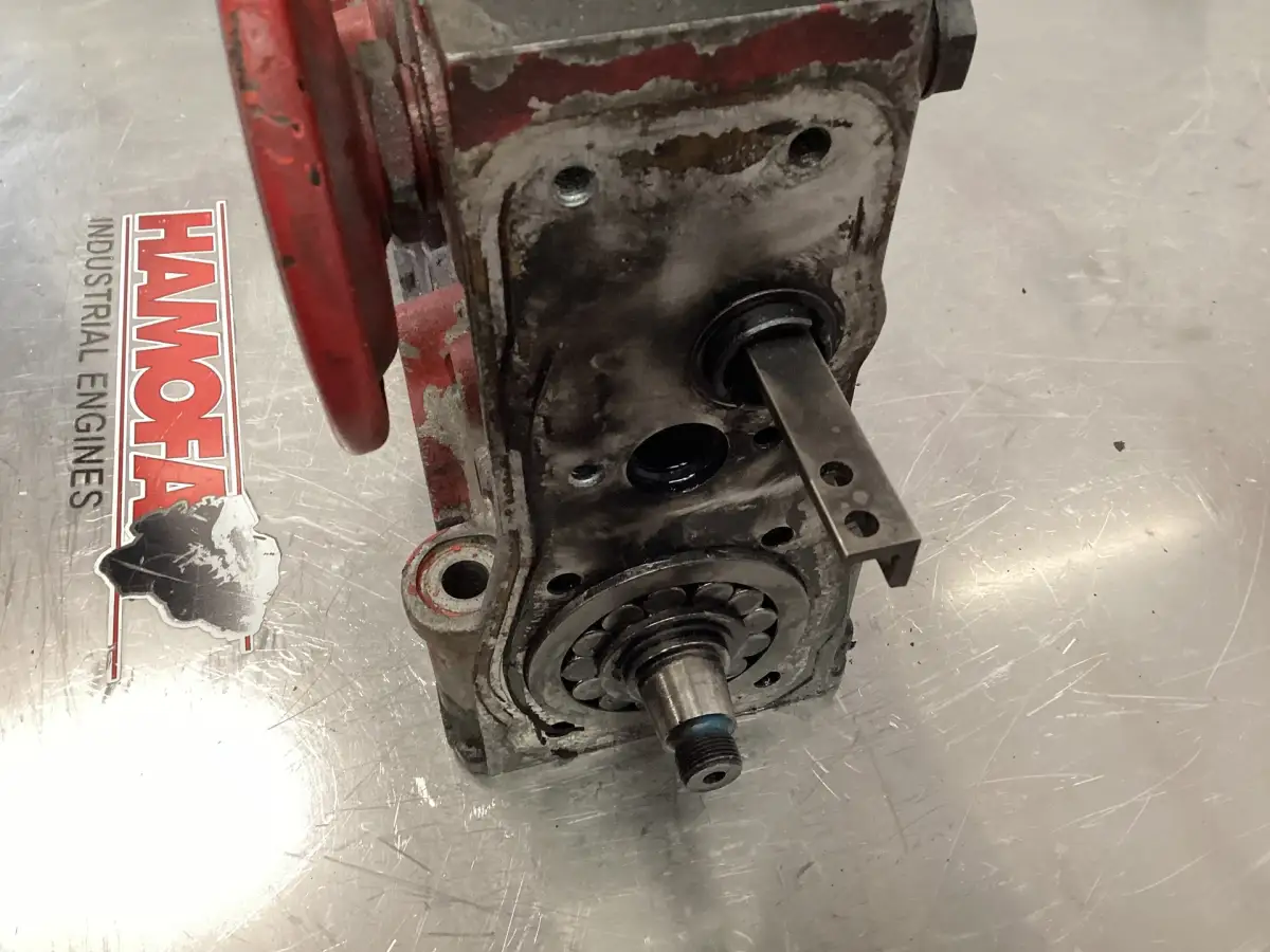 BOMBA DE COMBUSTIBLE BOSCH 0402698807 USADA - Imagen 2