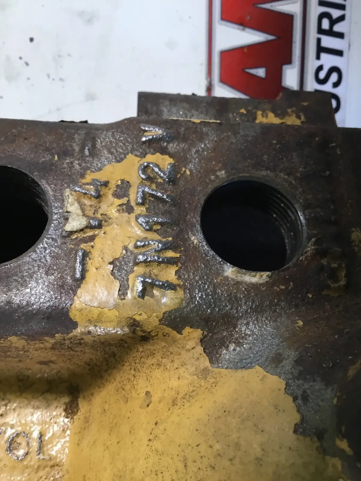 CATERPILLAR WATER ELBOW 7N0172 USED - Picture 2