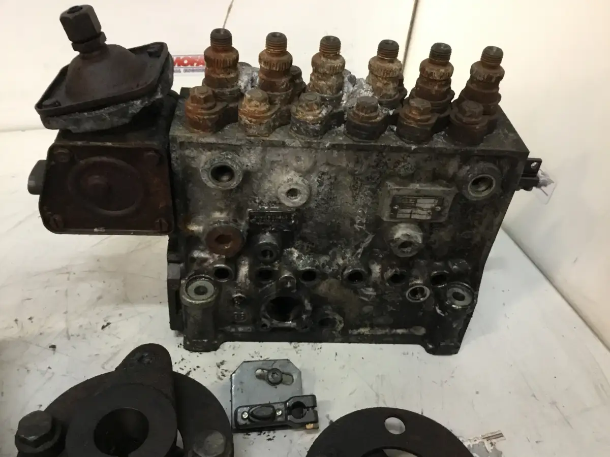 BOMBA DE COMBUSTIBLE BOSCH 0402646670 USADA - Imagen 2