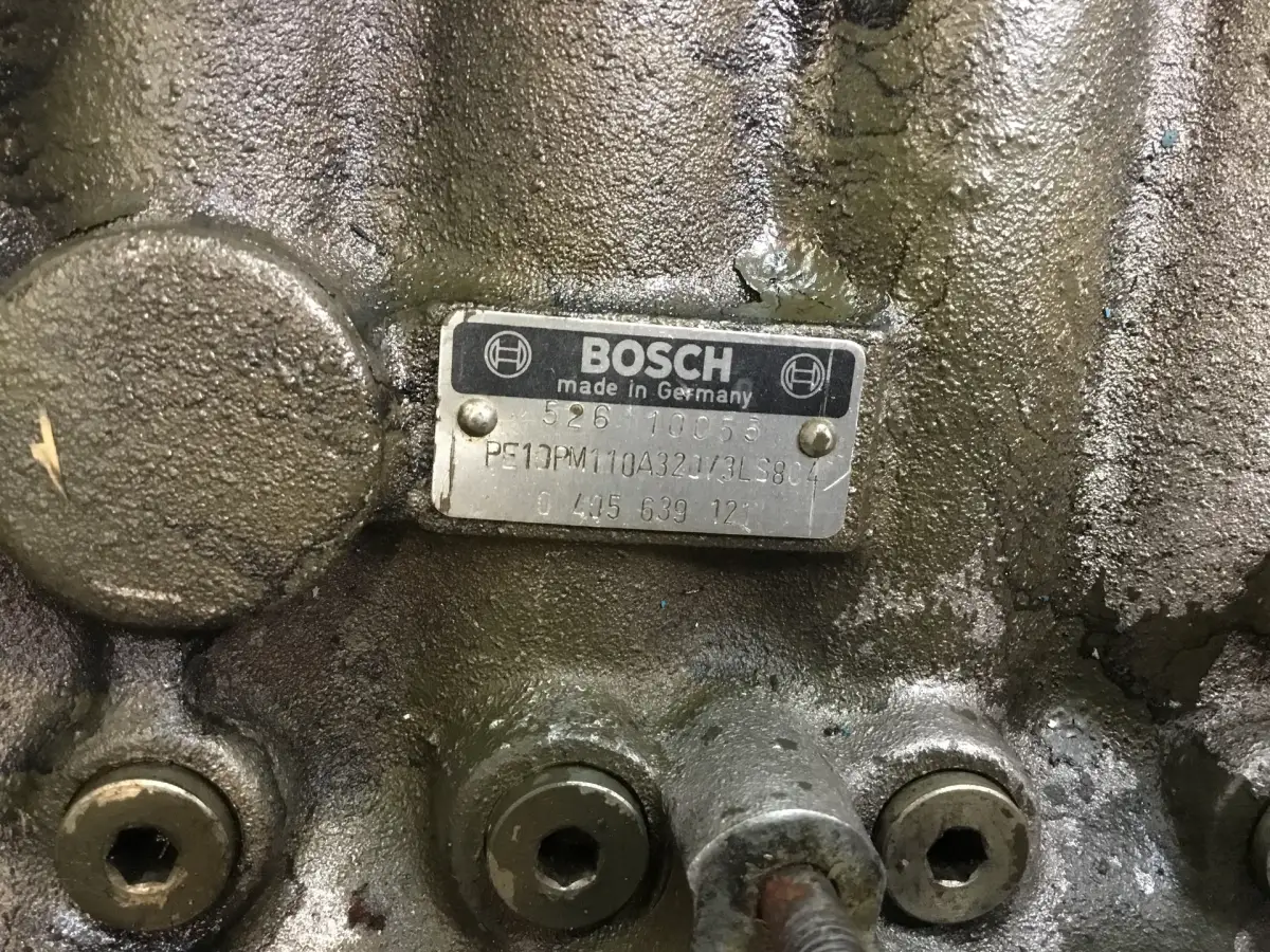 BOMBA DE COMBUSTIBLE BOSCH 0405639121 USADA - Imagen 4
