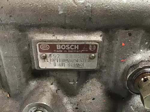 POMPE À CARBURANT BOSCH 0401849728 D'OCCASION - Miniature 2