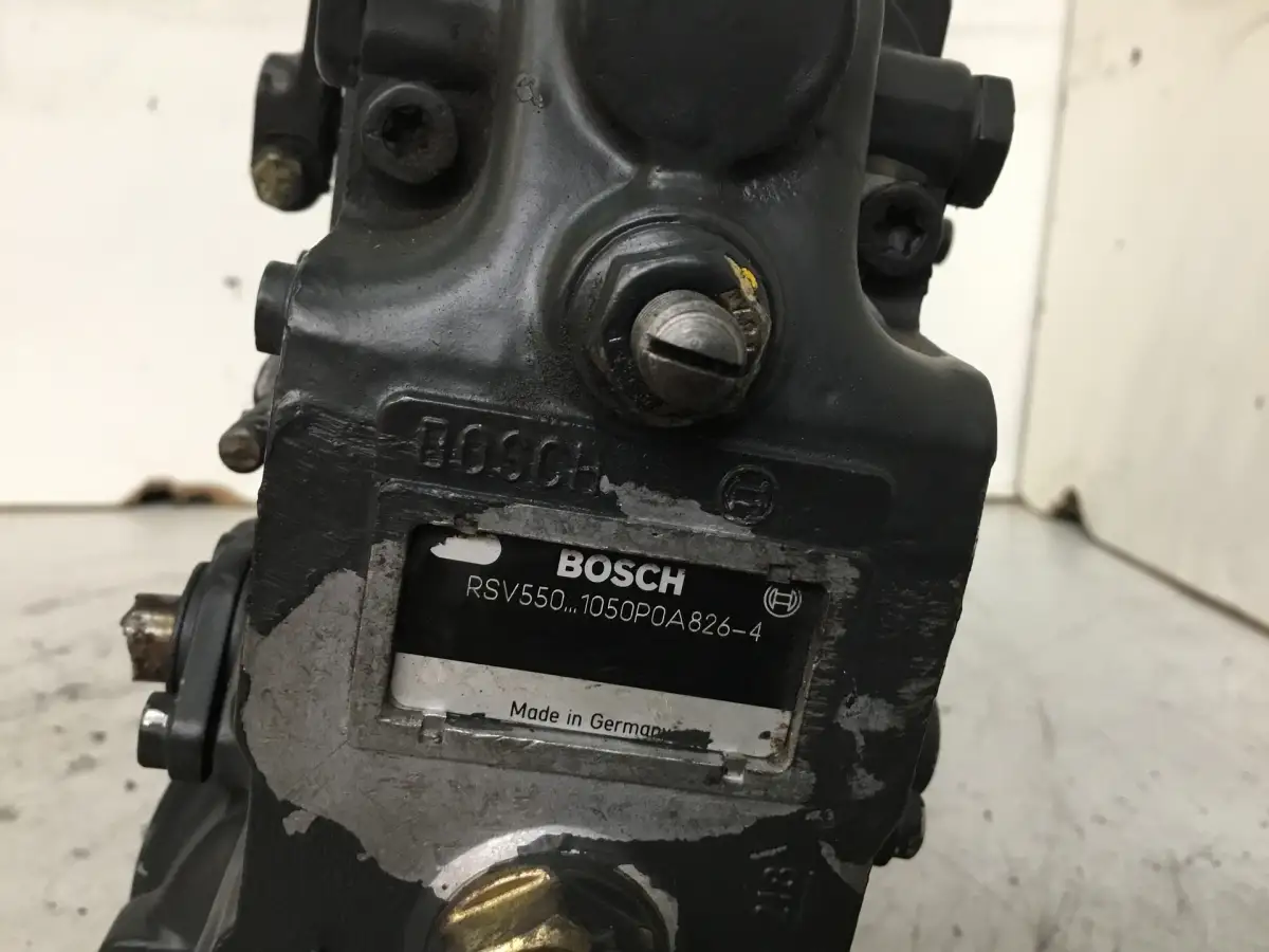 BOSCH CONJUNTO DE BOMBA DE INYECCIÓN 0402678817 USADO - Imagen 2