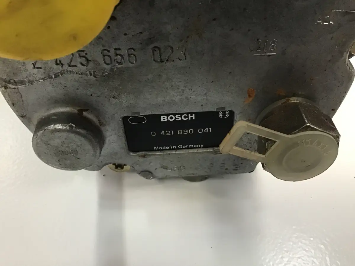 BOMBA DE COMBUSTIBLE BOSCH 0402690809 USADA - Imagen 3