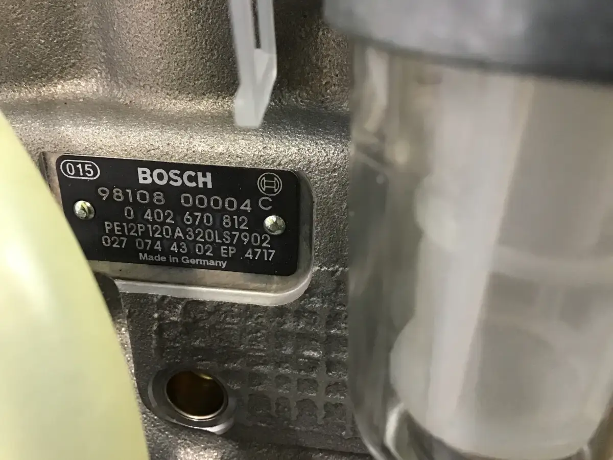 BOMBA DE COMBUSTIBLE BOSCH 0402670812 USADA - Imagen 5