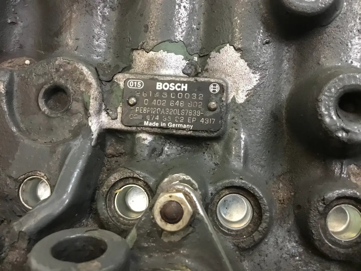 BOMBA DE COMBUSTIBLE BOSCH 0402648902 USADA - Imagen 4