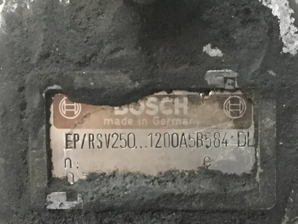 GEBRUIKTE BOSCH BRANDSTOF POMP 0400676114 - Afbeelding 2