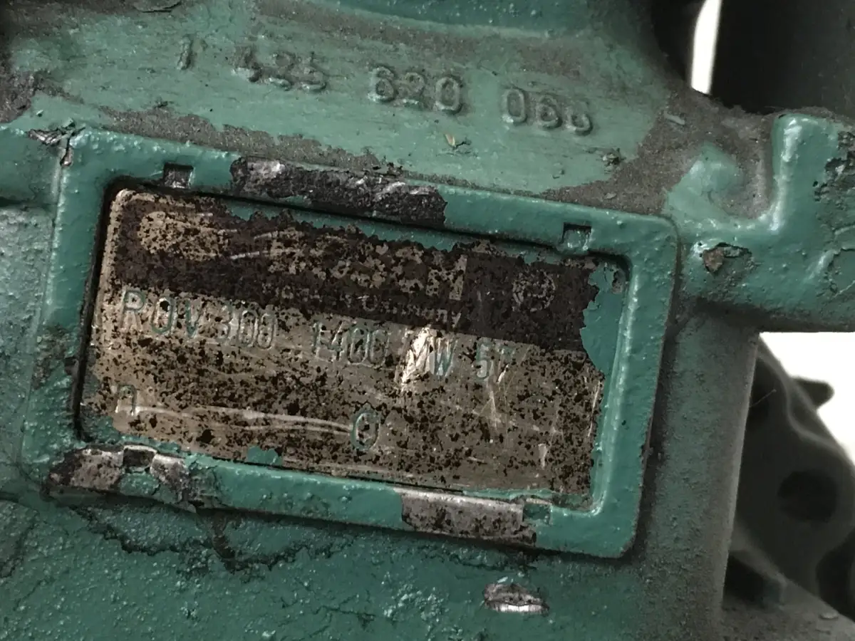 BOMBA DE COMBUSTIBLE USADA BOSCH 0403446152 - Imagen 2