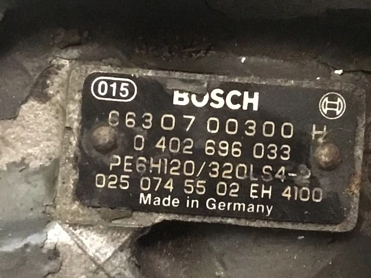 BOMBA DE COMBUSTIBLE BOSCH 0402696033 USADA - Imagen 4