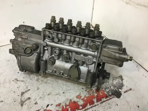 POMPE À CARBURANT BOSCH 0401846530 D'OCCASION - Miniature 1