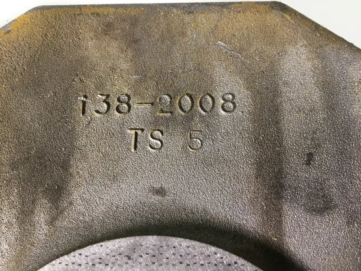 CATERPILLAR TIMING HOUSING 1382008 USED - Picture 3