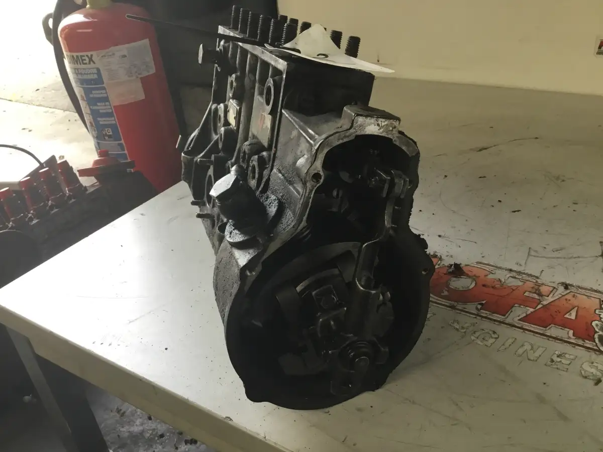 BOMBA DE COMBUSTIBLE BOSCH 0401846812 USADA - Imagen 2