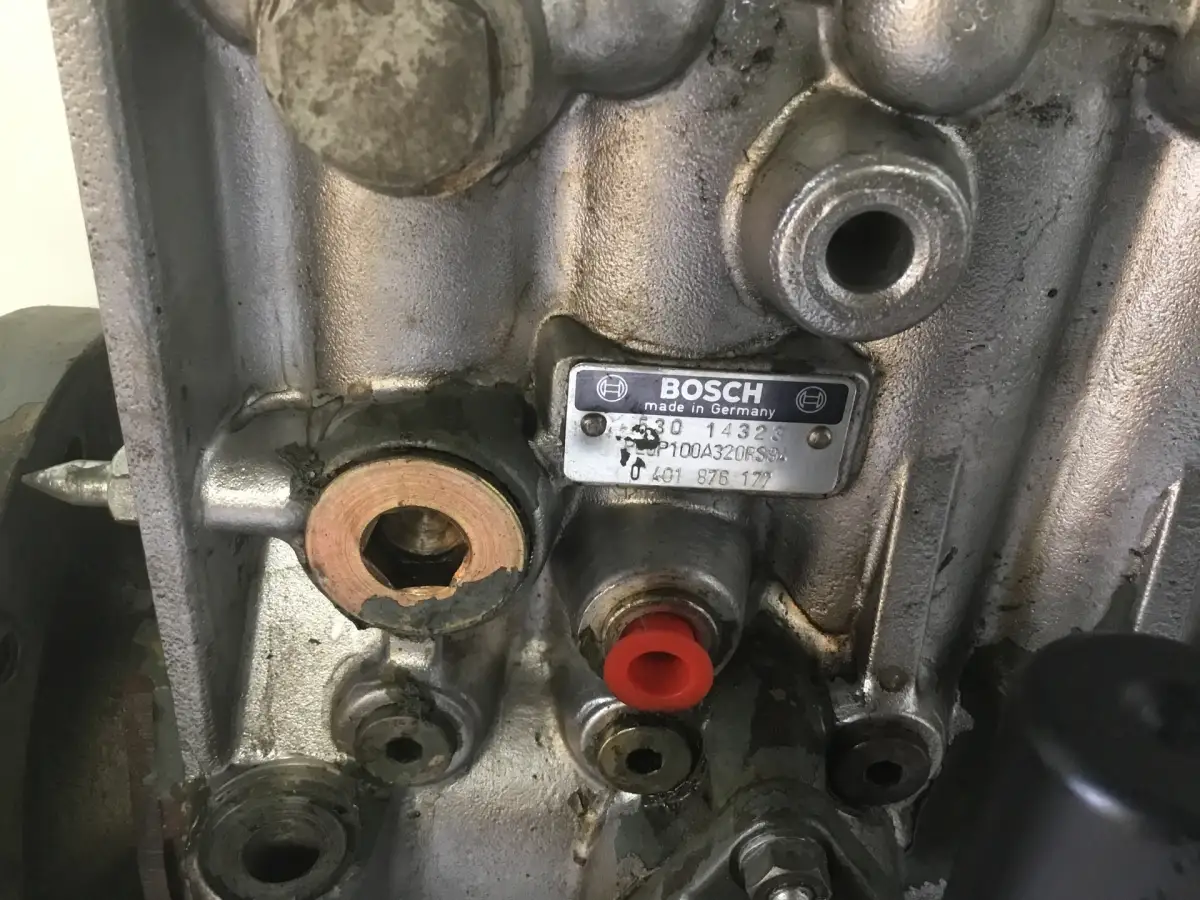POMPE À CARBURANT BOSCH 0401876177 D'OCCASION - Image 4