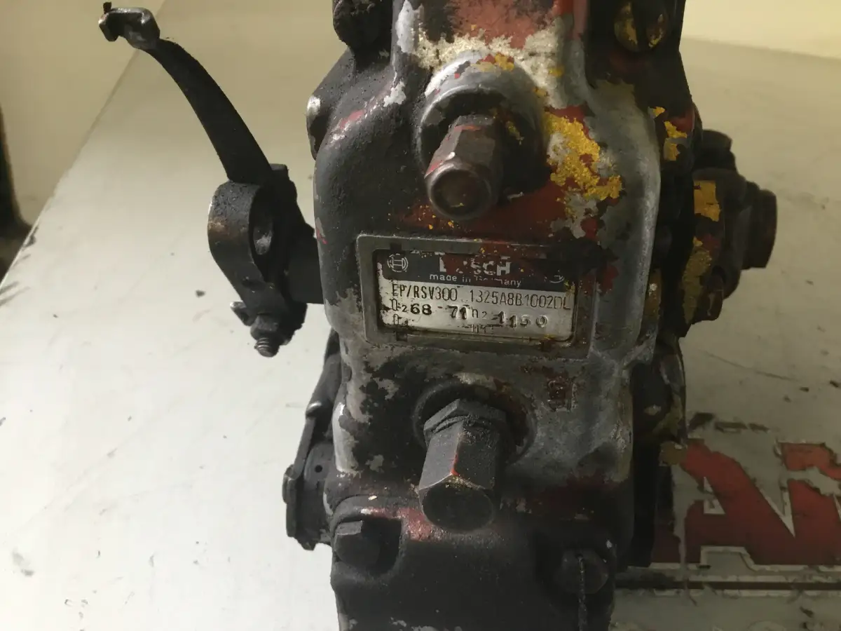 BOMBA DE COMBUSTIBLE BOSCH 0400676069 USADA - Imagen 3