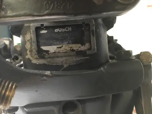 BOMBA DE COMBUSTIBLE BOSCH 0403446147 USADA - Imagen miniatura 3