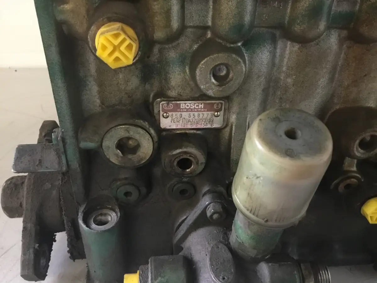 BOMBA DE COMBUSTIBLE BOSCH 0401676756 USADA - Imagen 4