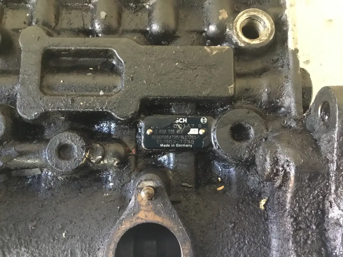 BOMBA DE COMBUSTIBLE BOSCH 0402735813 USADA - Imagen 4