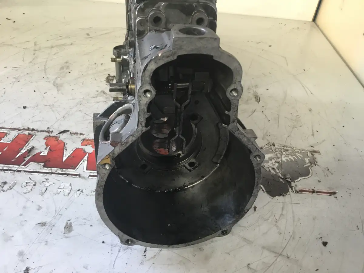 BOMBA DE COMBUSTIBLE BOSCH 0402646679 USADA - Imagen 3