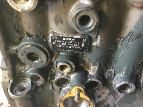 BOMBA DE COMBUSTIBLE BOSCH 0402646679 USADA - Imagen miniatura 4