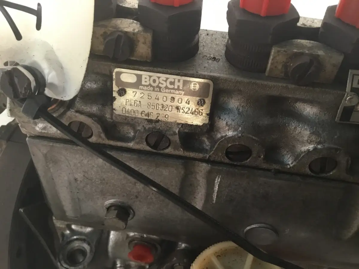 BOMBA DE COMBUSTIBLE BOSCH 0400646239 USADA - Imagen 4