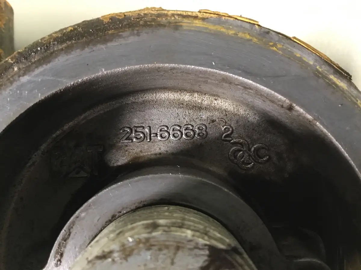 CATERPILLAR OLIEFILTERBEHUISING 2516668 GEBRUIKT - Afbeelding 3