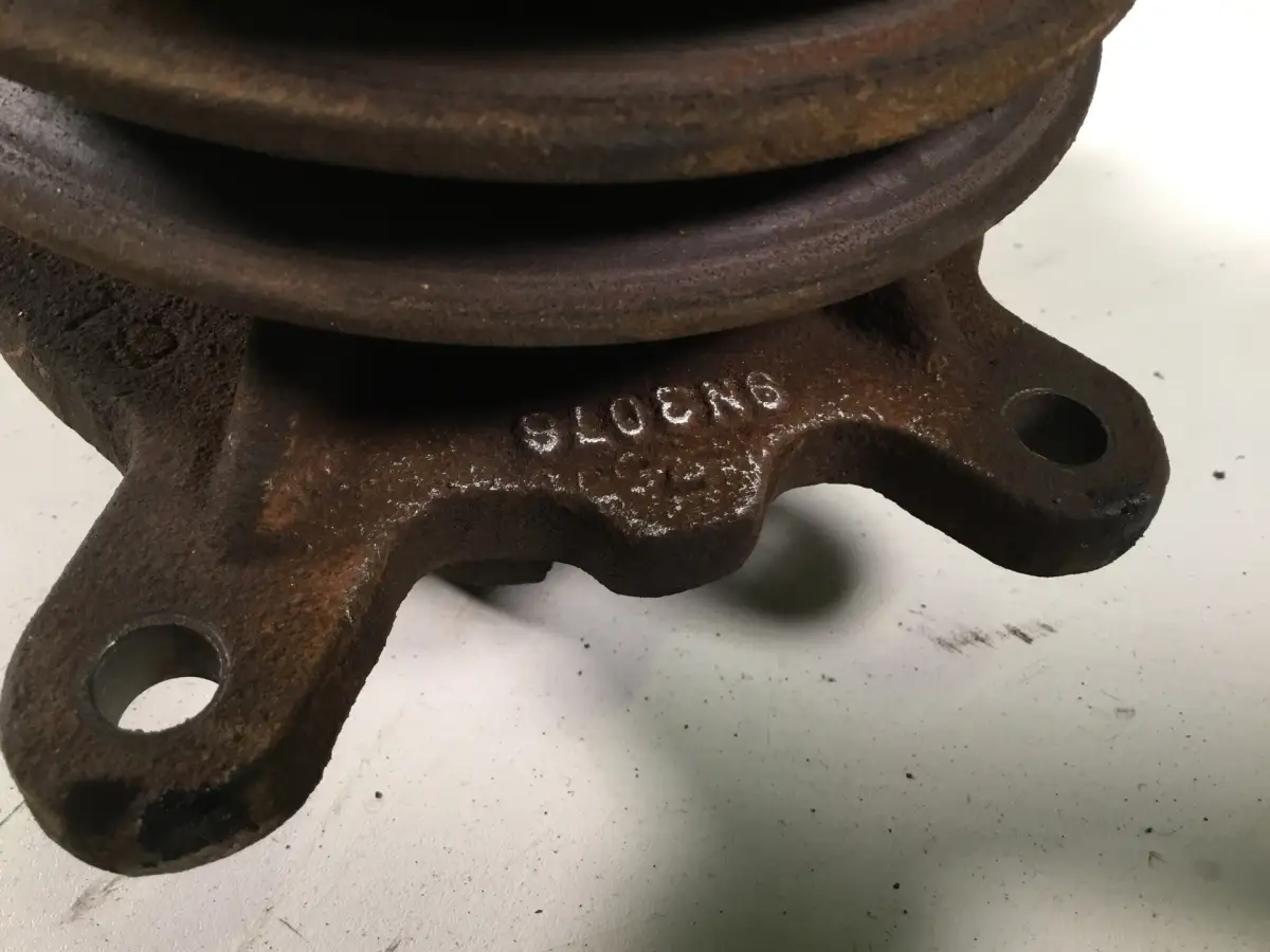 CATERPILLAR WATERPOMP BEHUIZING 9N3076 GEGEBROKEN - Afbeelding 3