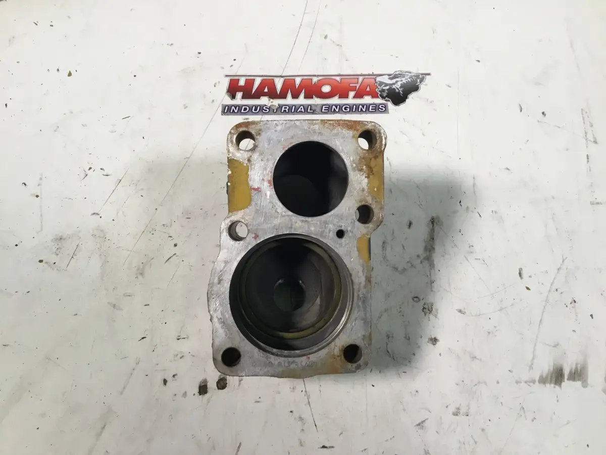TAPA DE TERMOSTATO CATERPILLAR 2192338 USADA - Imagen 2