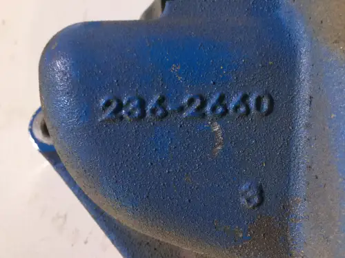 CATERPILLAR OIL COOLER HOUSING 2362660 USED - Thumb image 2