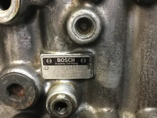 POMPE À CARBURANT BOSCH 0401876150 D'OCCASION - Miniature 4
