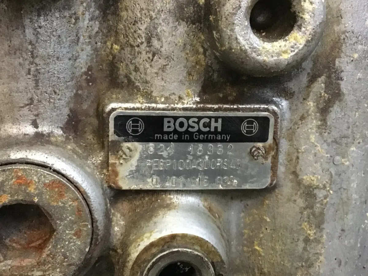 BOSCH FUEL PUMP 0401816036 USED - Picture 2